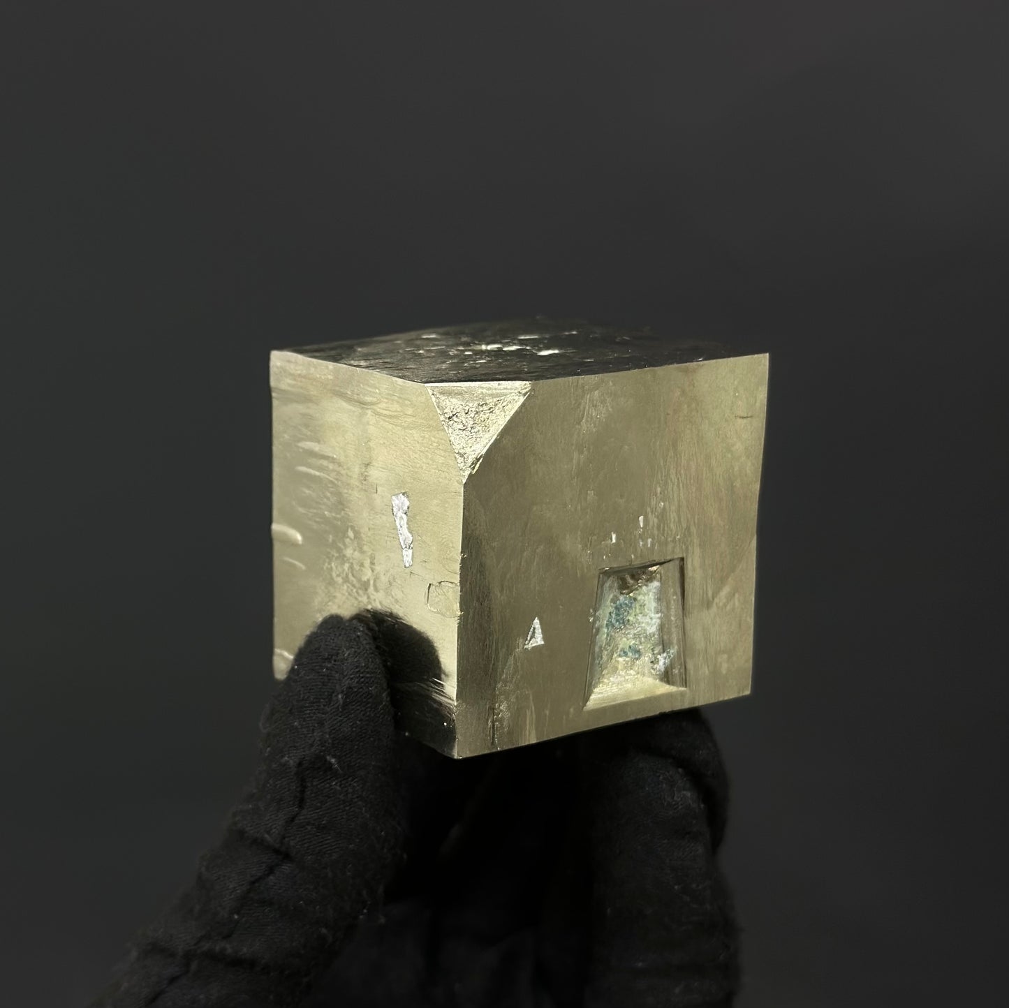 *Single Cube Pyrite Specimen from Mina Ampliación A Victoria, Navajún, Spain