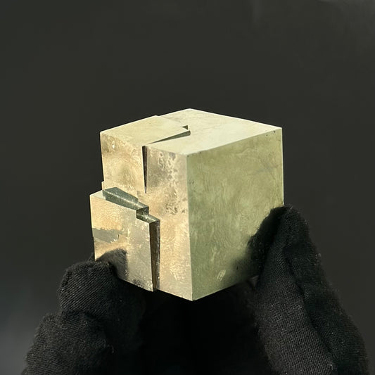 *Single Cube Pyrite Specimen from Mina Ampliación A Victoria, Navajún, Spain.