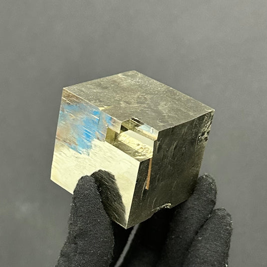 *Single Cube Pyrite Specimen from Mina Ampliación A Victoria, Navajún, Spain.