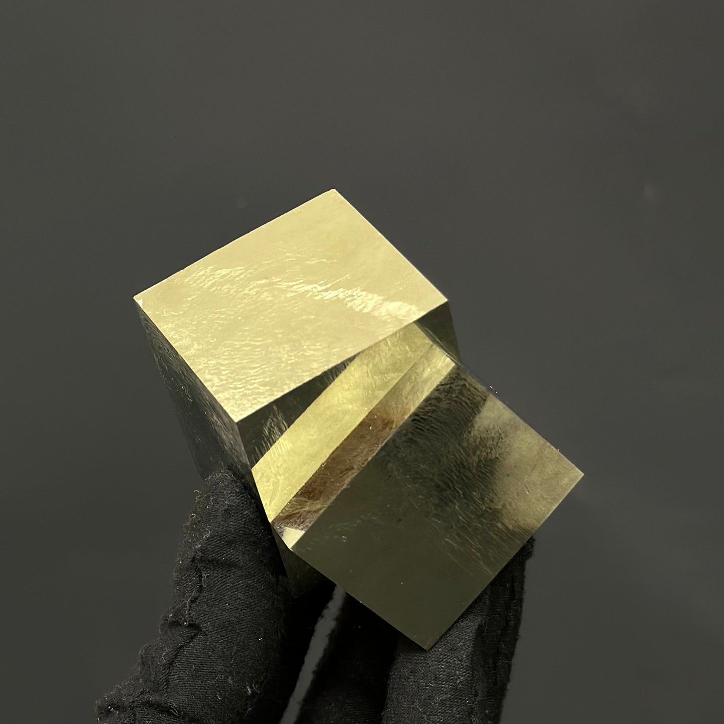 Genuine Intergrown from Mina Ampliación A Victoria, Navajún, Spain.