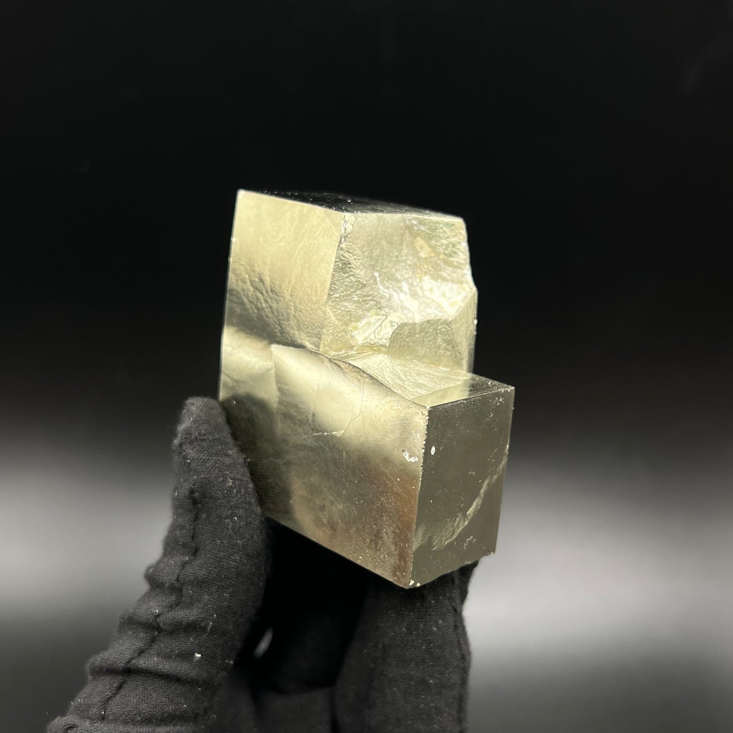 Pyrite Cube from Navajún, Spain