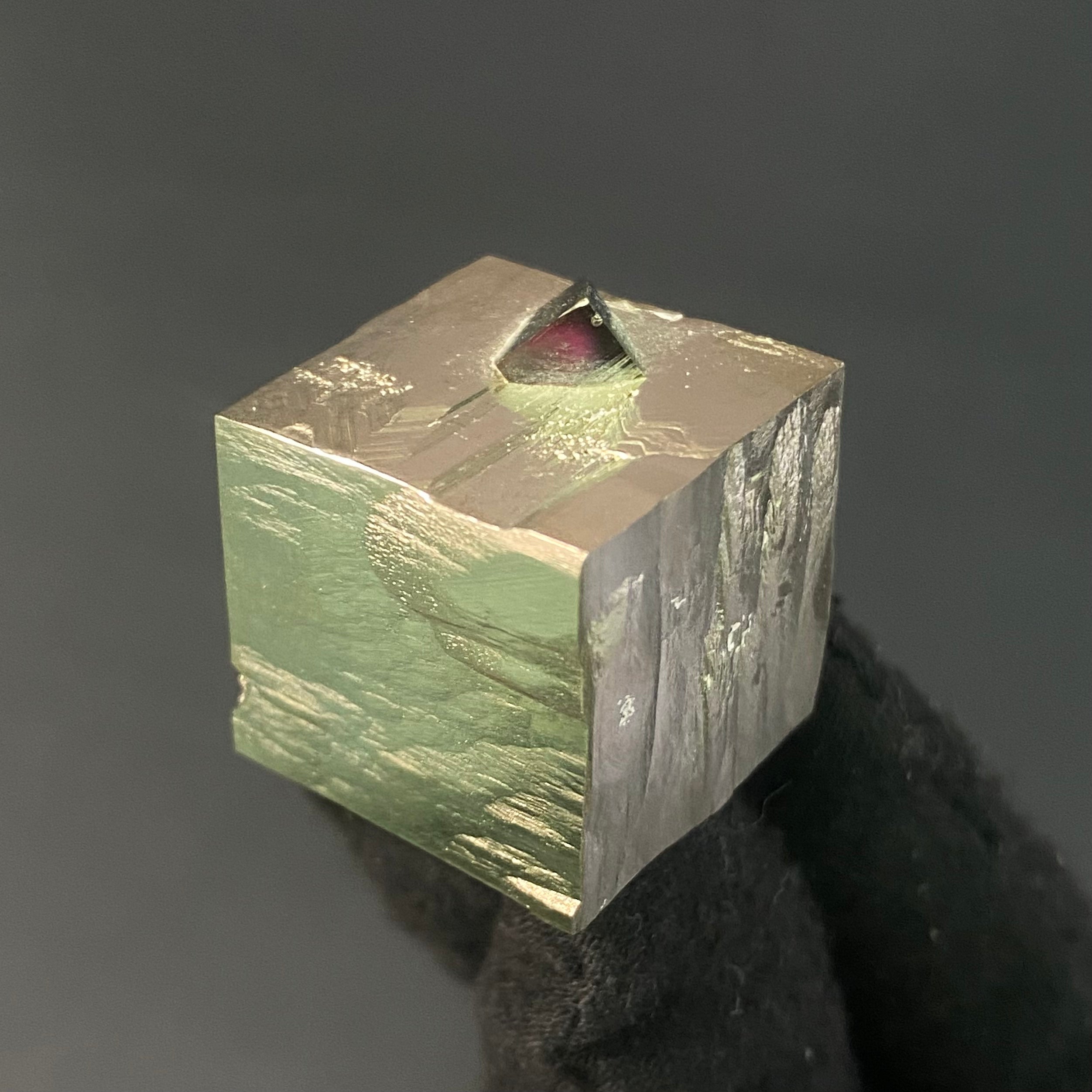 High Quality Small Intergrown Specimen from Ampliación Mina A Victoria
