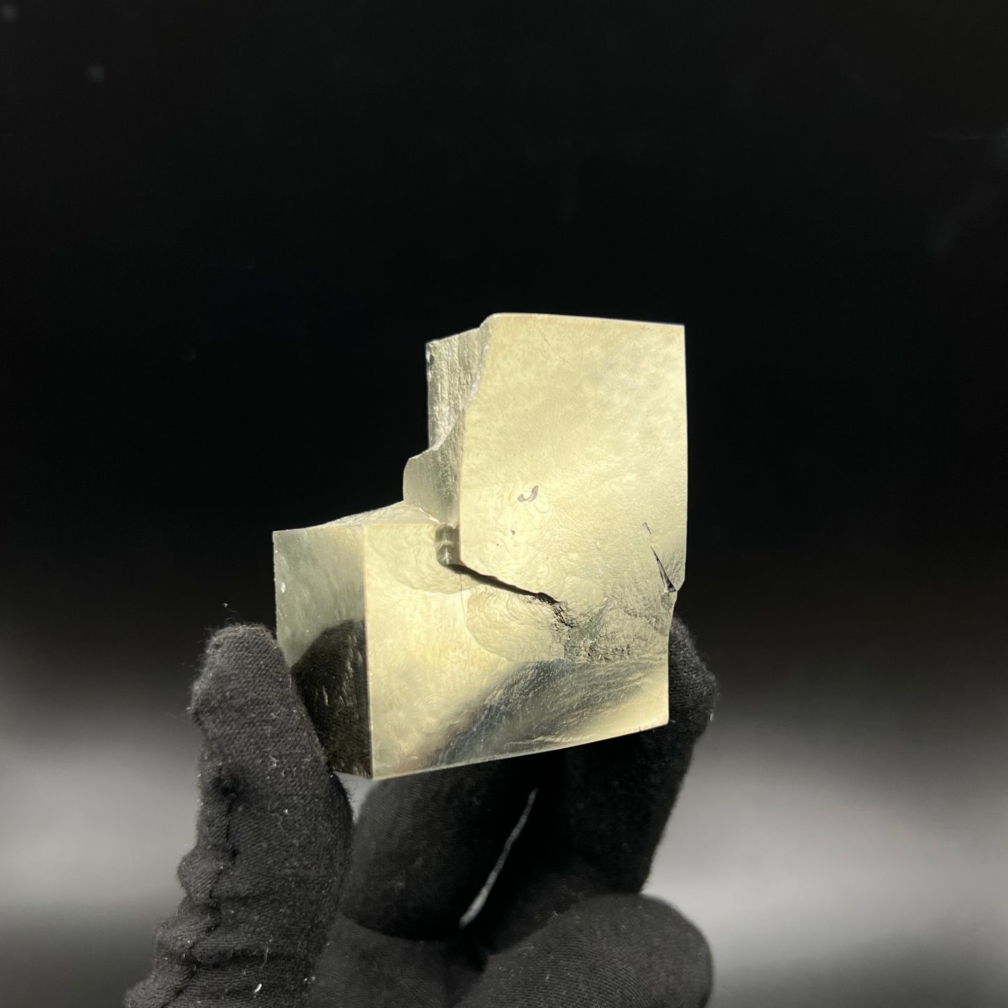 Pyrite Cube from Navajún, Spain